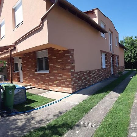 Sunshine Apartment Hajdúszoboszló Extérieur photo