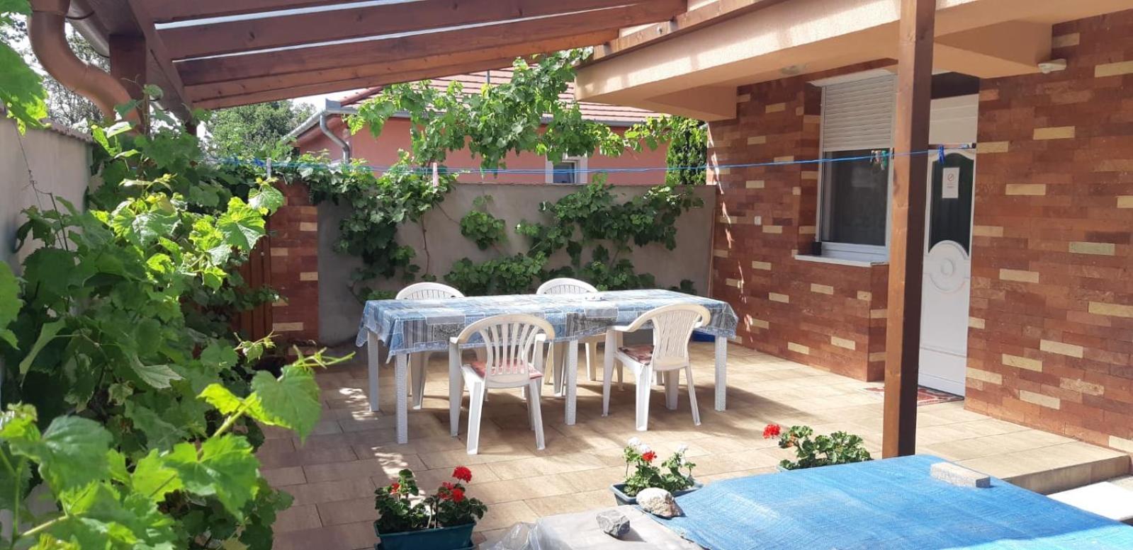 Sunshine Apartment Hajdúszoboszló Extérieur photo